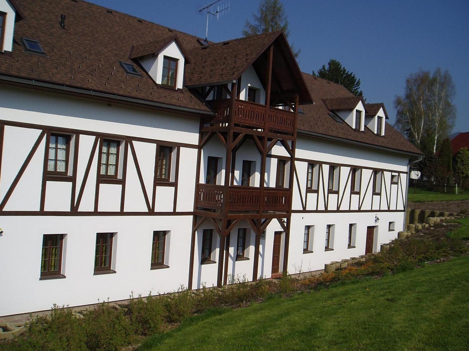 Restaurace A Penzion Ceska Hospoda Hermanice  Exterior photo